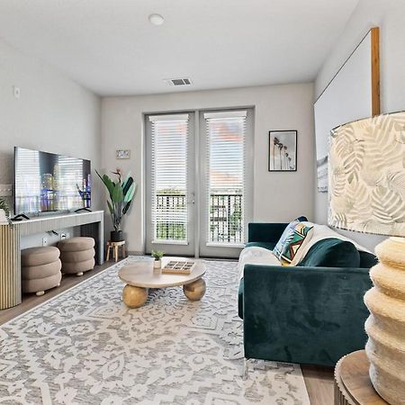 Tropical Field 1 Bed In Downtown With Free Parking Apartment Sankt Petersburg Exterior foto