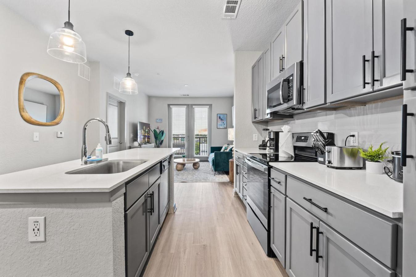 Tropical Field 1 Bed In Downtown With Free Parking Apartment Sankt Petersburg Exterior foto