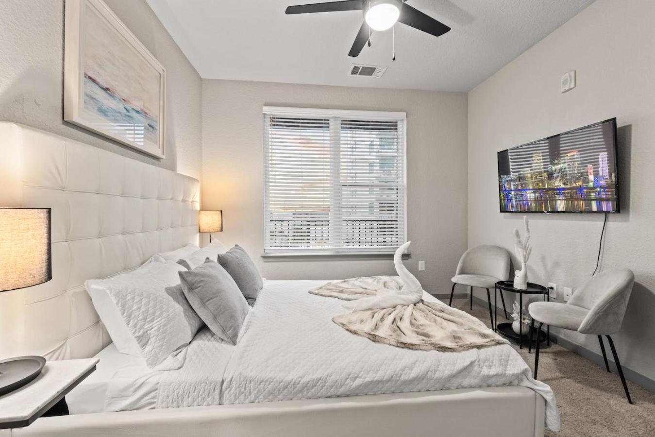 Tropical Field 1 Bed In Downtown With Free Parking Apartment Sankt Petersburg Exterior foto